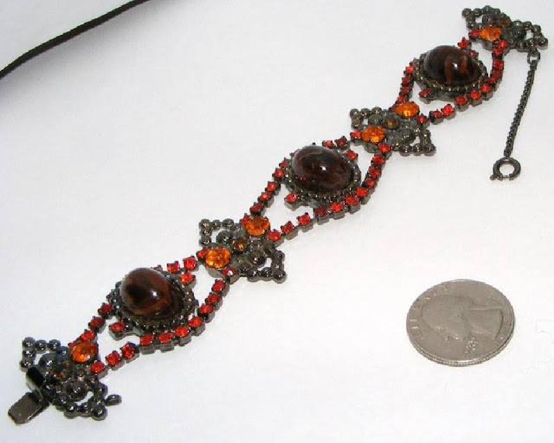 Front view of Orange Cabochons Striped Bracelet Flat Push In