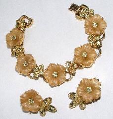 Navettes Molded/Cut Earrings Clip