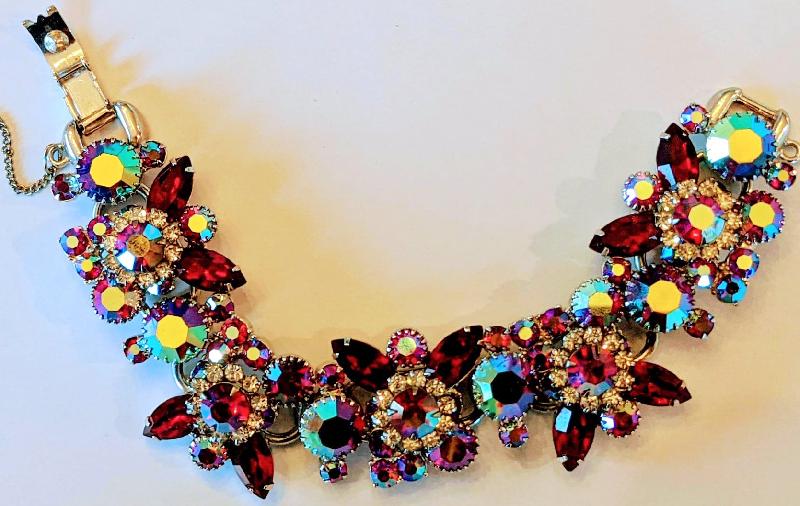 Front view of Red Navettes Bracelet 5 Link