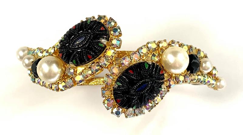 Front view of Black (jet) Cabochons Molded/Cut Bracelet Clamper