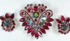 Red Navettes Earrings Clip