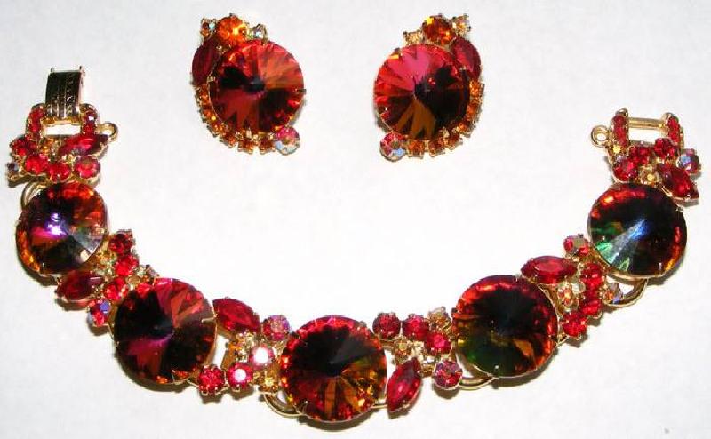 Front view of Red Navettes Rivoli/Margarita Bracelet 5 Link
