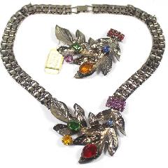 Multiple Colors Pear Necklace