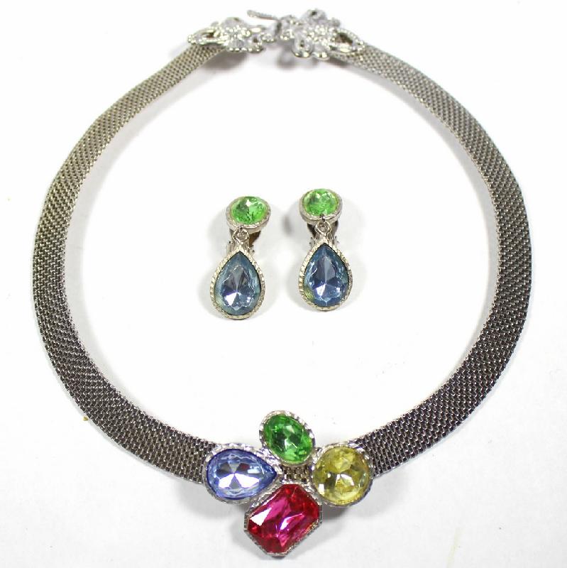 Front view of Pastel Pear Earrings Clip