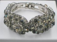 Gray (black Diamond) Chatons Only Bracelet Clamper