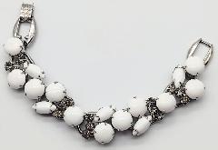 White (chalk Or Milk) Cabochons Bracelet 5 Link