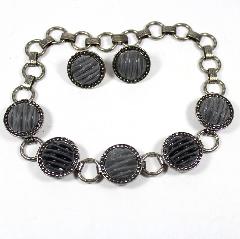 Gray (black Diamond) Cabochons Molded/Cut Necklace