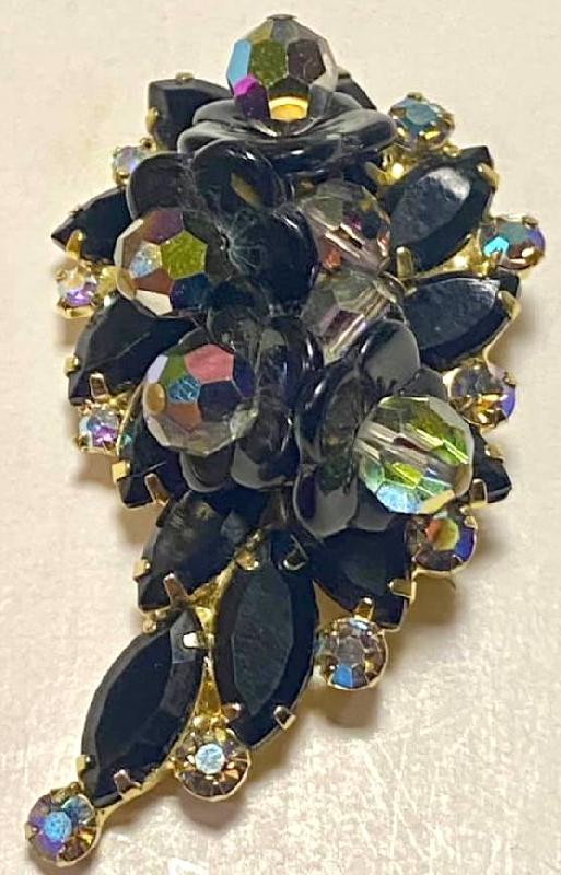 Front view of Black (jet) Navettes Molded/Cut Brooch