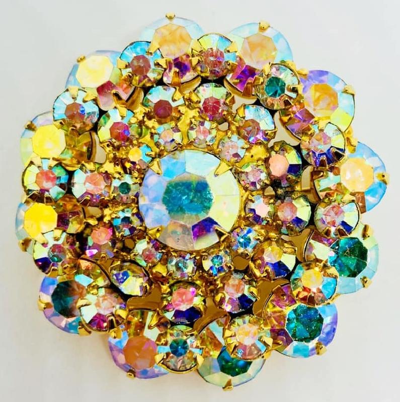 Front view of AB Chatons Only Pin Pendant