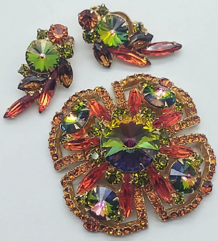 Front view of Multiple Colors Navettes Rivoli/Margarita Brooch
