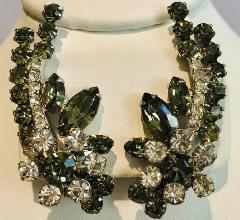 Gray (black Diamond) Navettes Earrings Clip