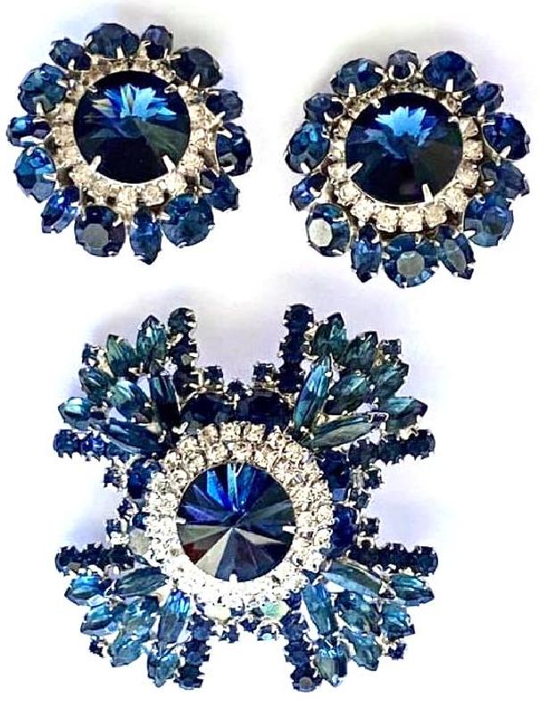 Front view of Blue Navettes Rivoli/Margarita Brooch