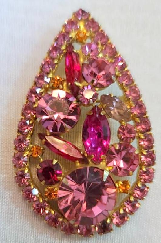 Front view of Pink Navettes Pin Pendant