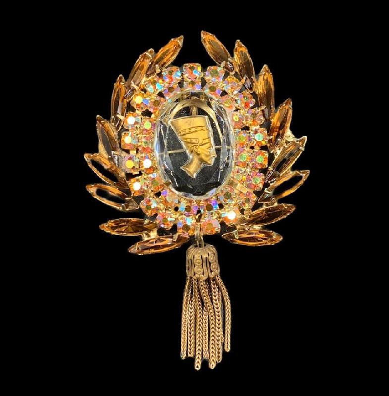 Front view of Topaz Navettes Molded/Cut Pin Pendant