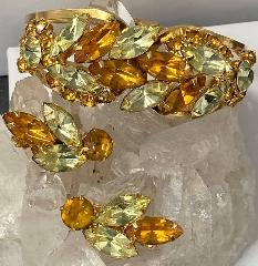 Topaz Navettes Bracelet Clamper