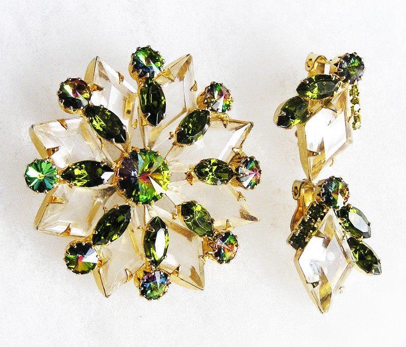 Front view of Clear Diamond Rivoli/Margarita Earrings Clip