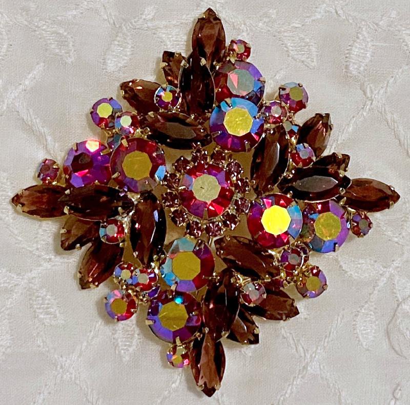 Front view of Purple (cardinal) Navettes Brooch