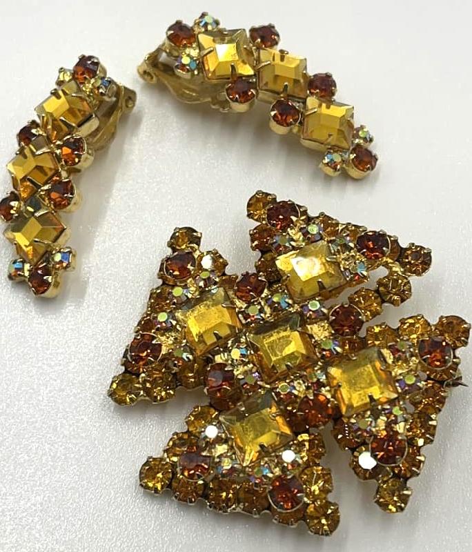 Front view of Topaz Square Earrings Clip