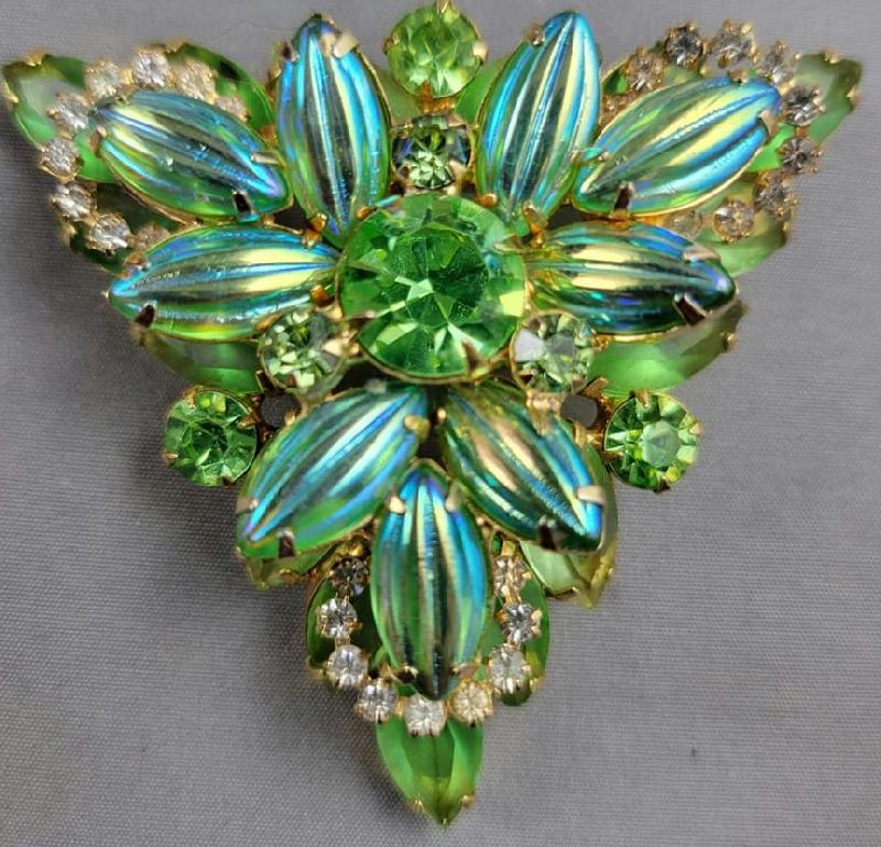 Front view of Green Cabochons Molded/Cut Brooch