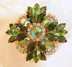 Green Navettes Pin Pendant