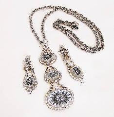 Clear Cabochons Molded/Cut Pendant