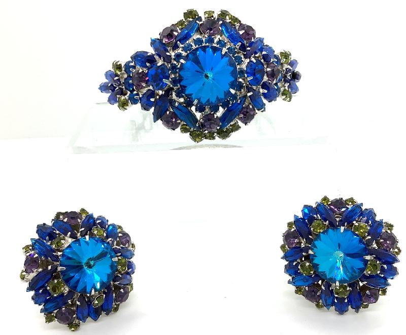 Front view of Blue Navettes Rivoli/Margarita Earrings Clip