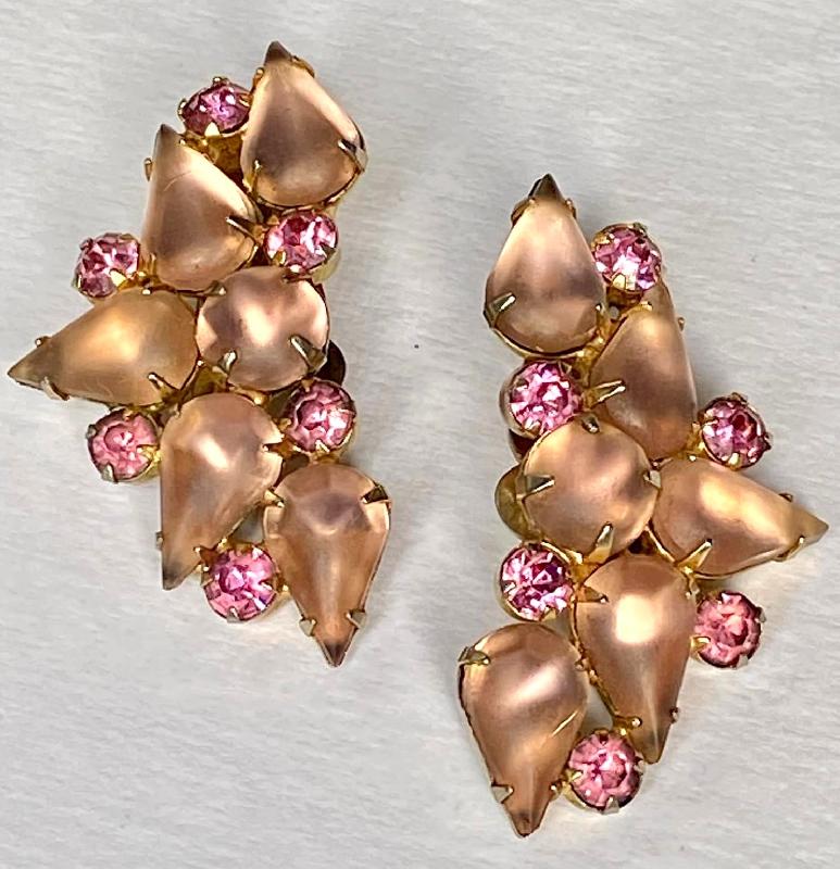 Front view of Pink Cabochons Frosted Earrings Clip