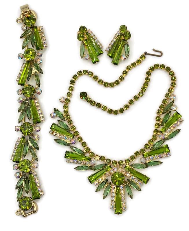 Front view of Green Keystones Earrings Clip