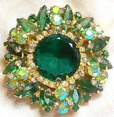 Green Dentelle Brooch