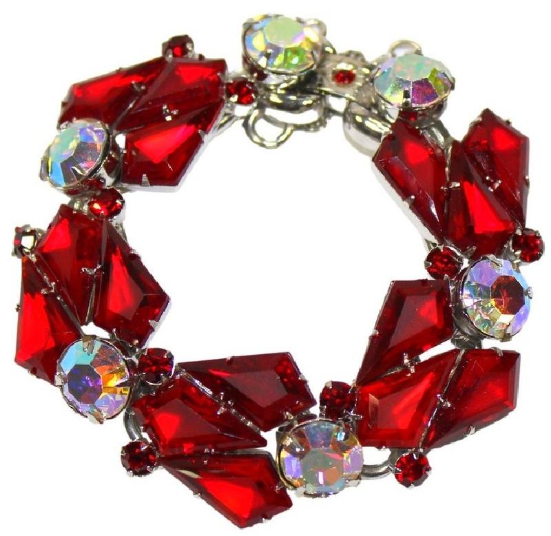 Front view of Red Kite Bracelet 5 Link