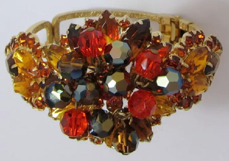 Front view of Fall Navettes Bracelet Clamper