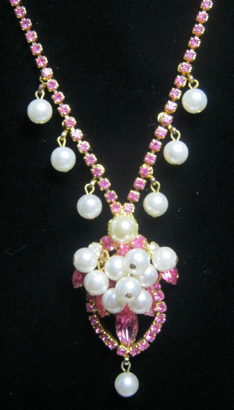Front view of Pink Navettes Pearl Necklace
