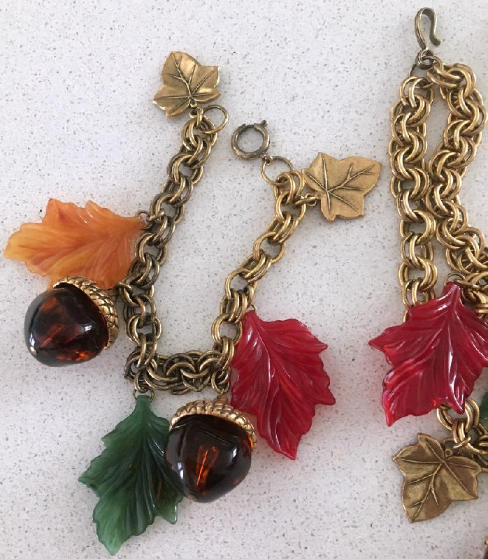 Front view of Fall Leaf Molded/Cut Bracelet Charm