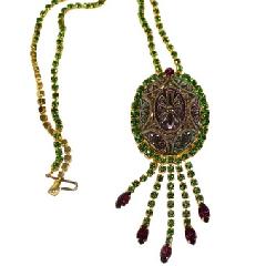 Green Cabochons Molded/Cut Necklace