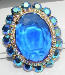 Blue Oval Pin Pendant