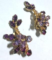 Purple (cardinal) Navettes Earrings Clip