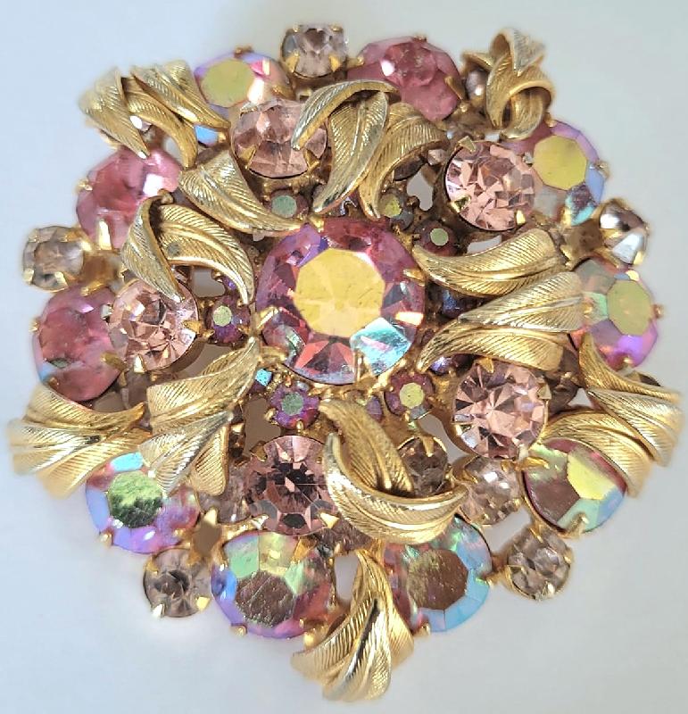 Front view of Pink Chatons Only Pin Pendant
