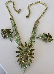 Green Navettes Necklace