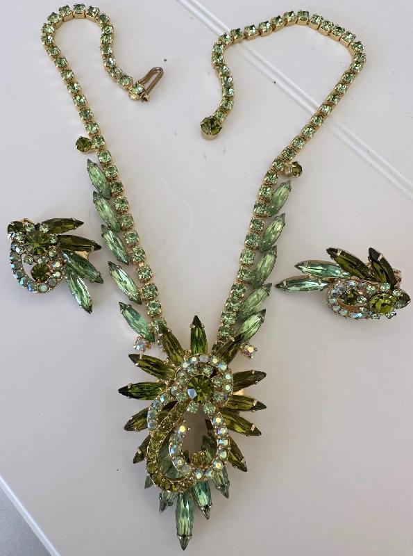 Front view of Green Navettes Necklace