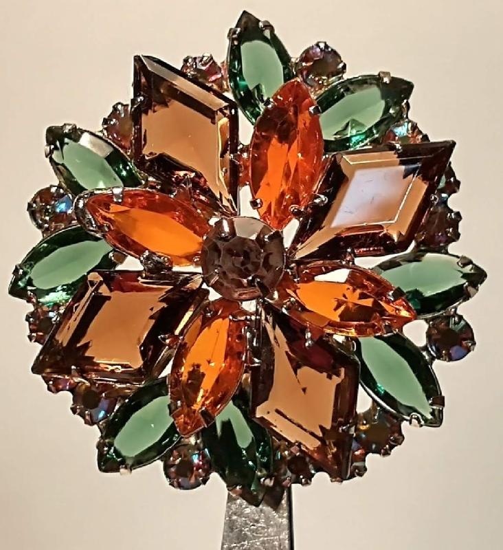 Front view of Fall Diamond Pin Pendant
