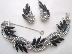 Black (jet) Navettes Bracelet 5 Link