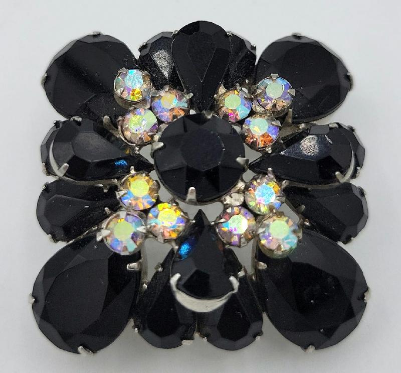 Front view of Black (jet) Pear Brooch