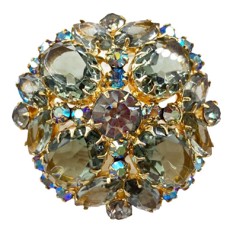 Front view of Gray (black Diamond) Oval Brooch