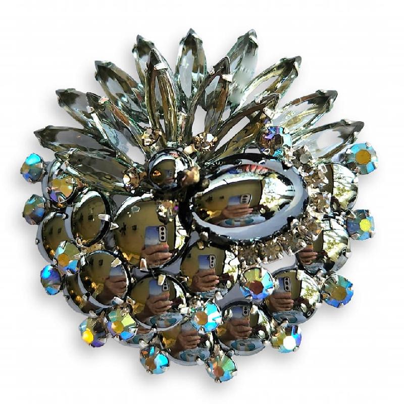 Front view of Hematite Cabochons Brooch