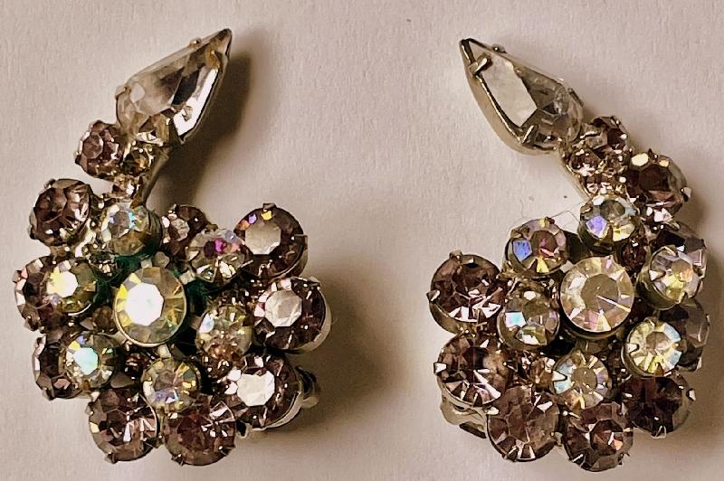 Front view of Gray (black Diamond) Pear Earrings Clip