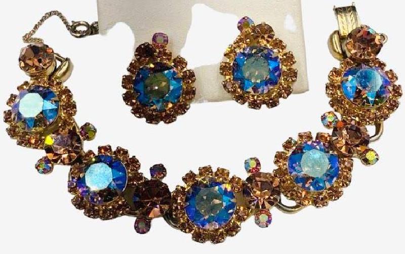 Front view of Topaz Chatons Only Bracelet 5 Link