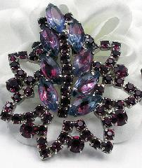 Purple (cardinal) Navettes Givre Brooch