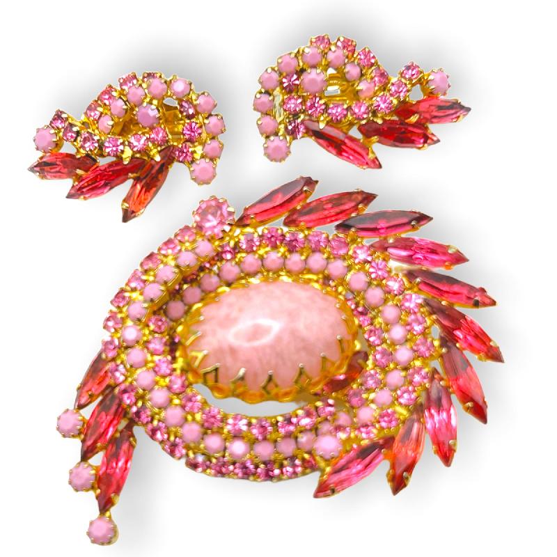 Front view of Pink Navettes Earrings Clip