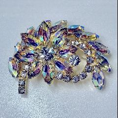 AB Navettes Brooch