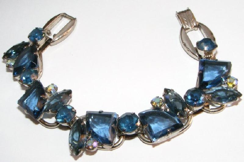 Front view of Blue Pie Bracelet 5 Link